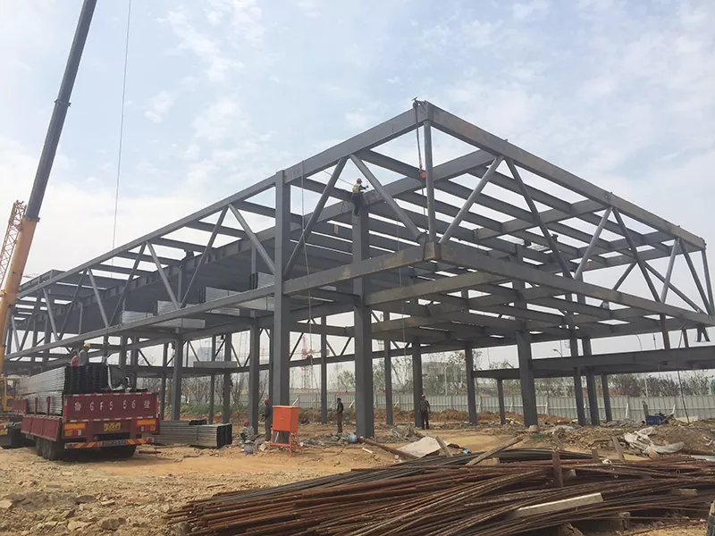 Naha Pilih Konstruksi Rangka Baja pikeun Gedong Modern?
