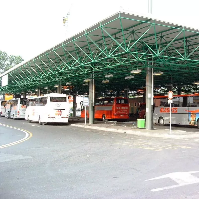 Depot Beus Struktur Baja