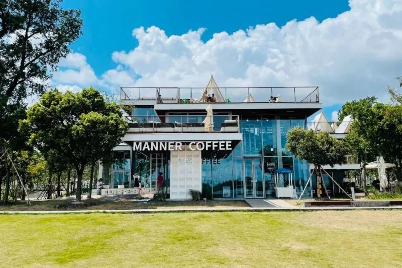 Baja Struktur Cafe