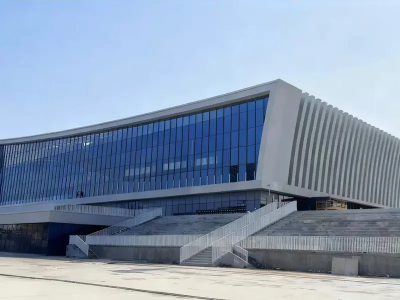 Baja Struktur Sakola Gymnasium